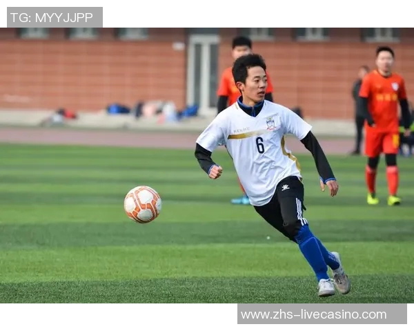 大秦之水足球队奋勇争先展现青春风采与团队精神的精彩瞬间 大秦之水足球队奋勇争先展现青春风采与团队精神的精彩瞬间