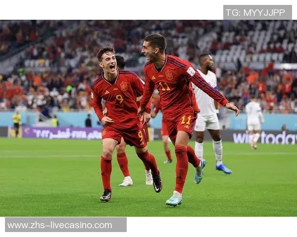 西班牙传控足球的魅力与战术解析:如何塑造世界级球队的成功之路 西班牙传控足球的魅力与战术解析:如何塑造世界级球队的成功之路